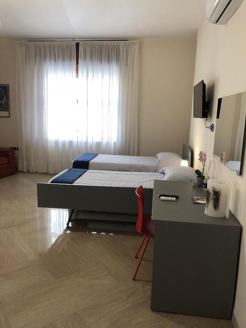 Napoli City Inn Zewnętrze zdjęcie