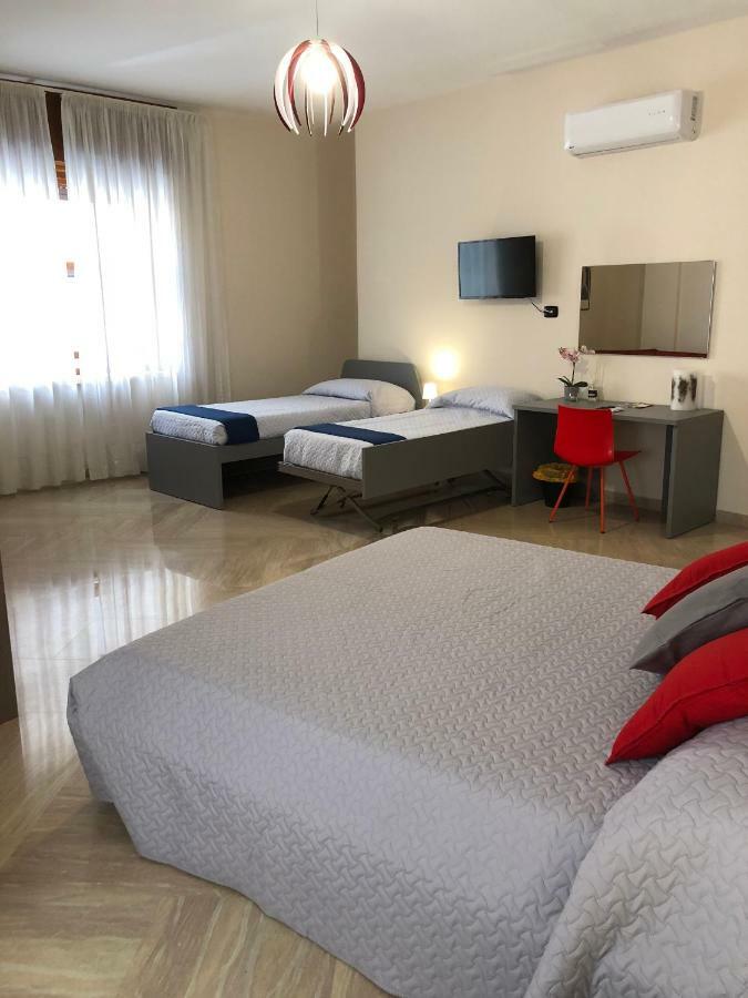 Napoli City Inn Zewnętrze zdjęcie